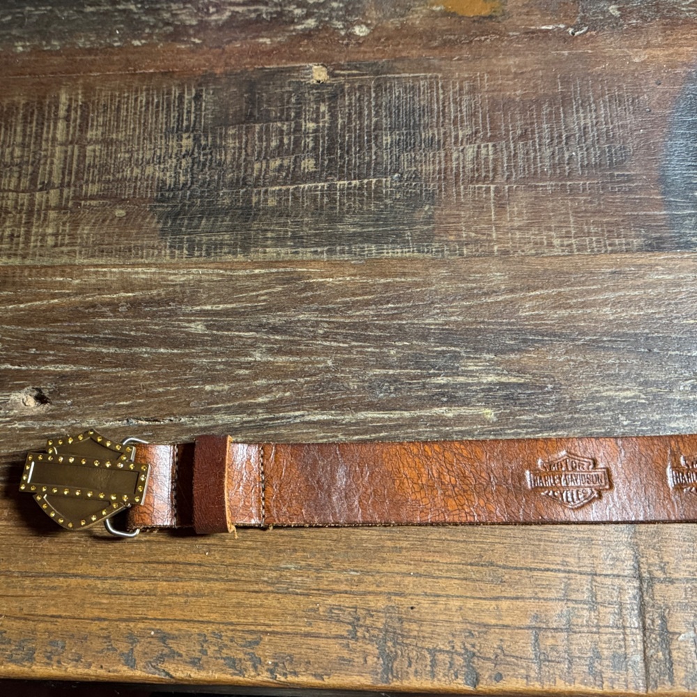 Brown Leather Harley  Davidson  Belt with Harley symbol belt buckle